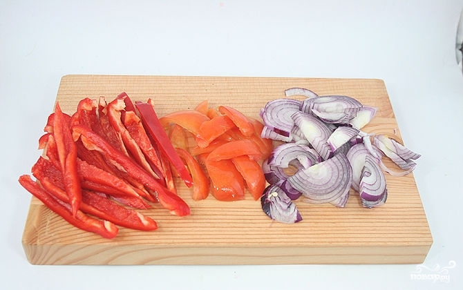 Рецепт Салат с помидорами, ветчиной и сыром