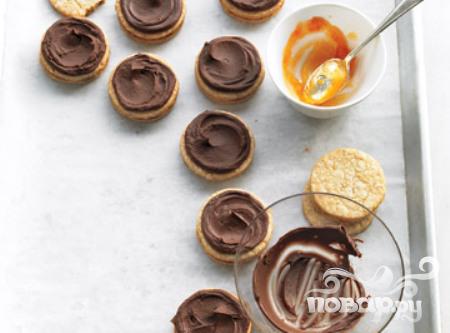 Рецепт Печенье с шоколадом и абрикосовым джемом