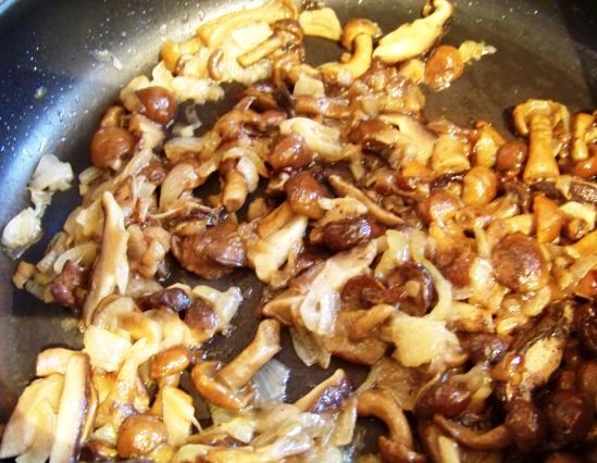 Рецепт Салат из лесных грибов
