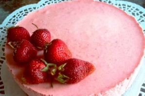 Клубничное суфле для торта