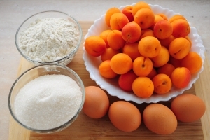 Рецепт Шарлотка с абрикосами