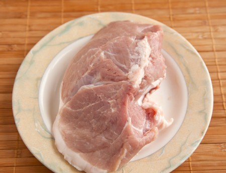 Рецепт Сочная свинина в фольге в духовке