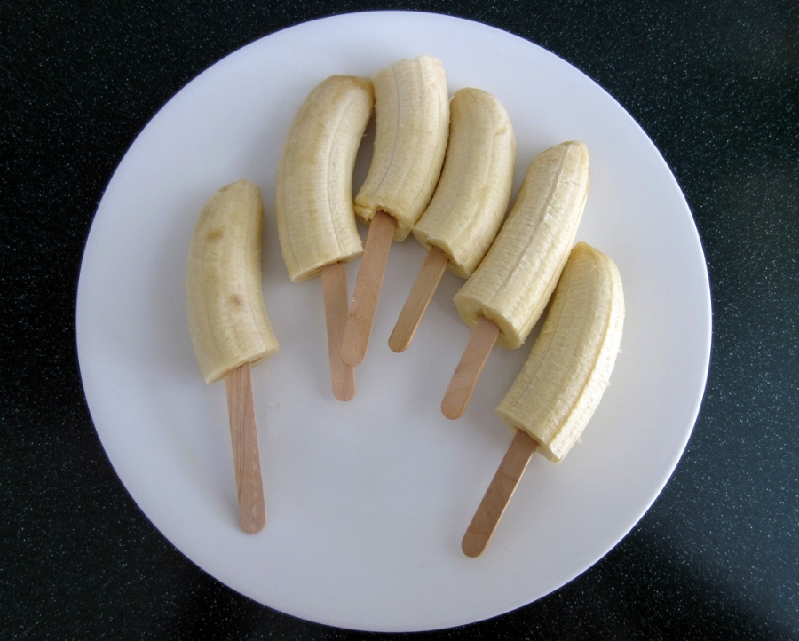 Рецепт Бананы с орехами в шоколаде