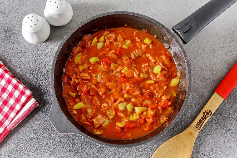 Паста "Карбонара" в томатном соусе