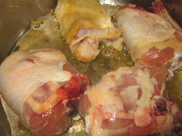 Рецепт Гуляш из курицы с грибами