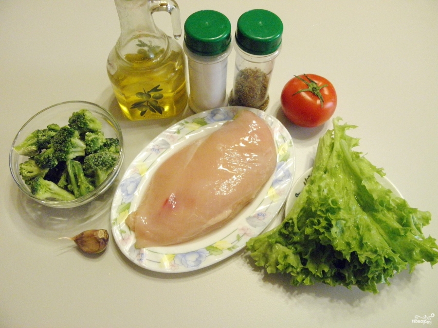 Салат с брокколи и курицей