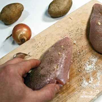 Рецепт Куриные грудки в сливках под сыром