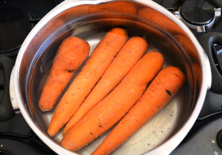 Рецепт Салат из вареной моркови