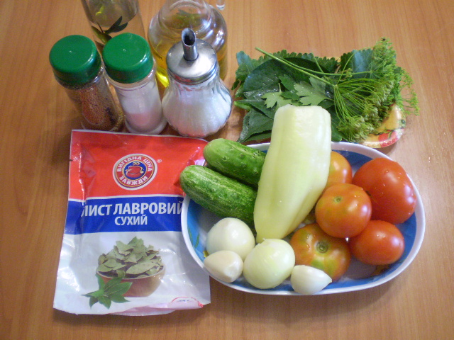 Рецепт Салат из помидоров и огурцов на зиму
