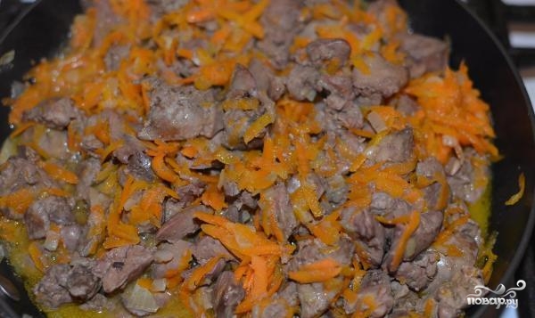 Потушить печень с луком и морковью