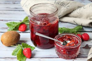 Варенье из клубники с киви