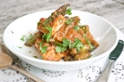 Курица со спаржей и кокосово-арахисовым соусом