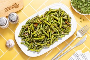 Фасоль с чесноком