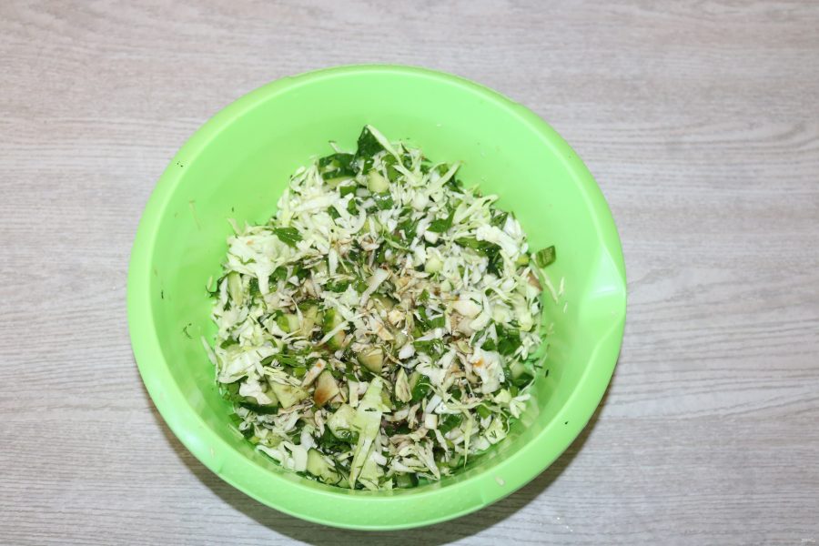 Хрустящий зелёный салат