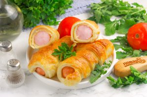 Сосиски в тесте в аэрогриле