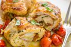 Куриные рулетики с соусом "Песто"