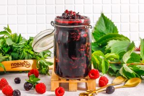 Джем из малины и черной смородины