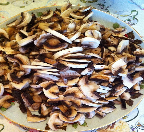 Рецепт Пирог из слоеного теста с грибами и картошкой