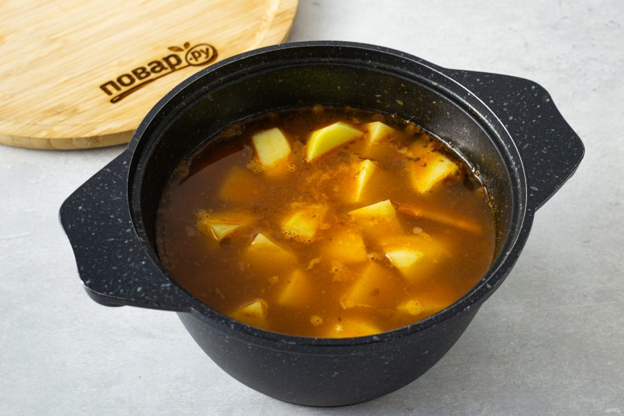 Суп из коричневой чечевицы