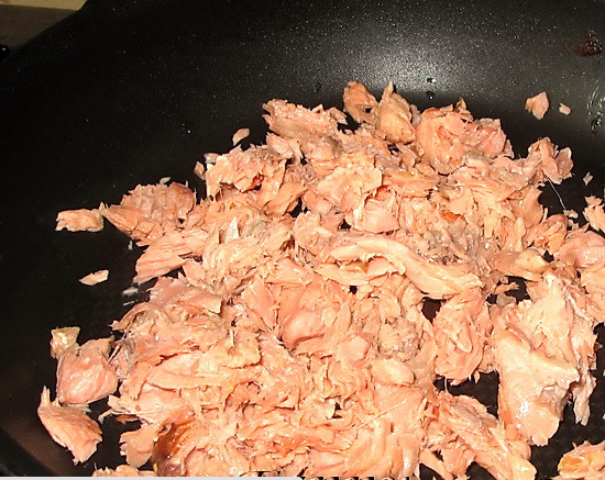 Рыба в сливках на сковороде рецепт с фото пошагово