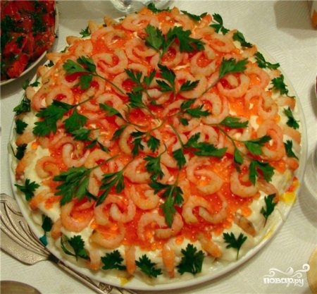 Рецепт Салат с креветками и красной икрой