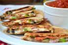 Лепешки с начинкой для пиццы