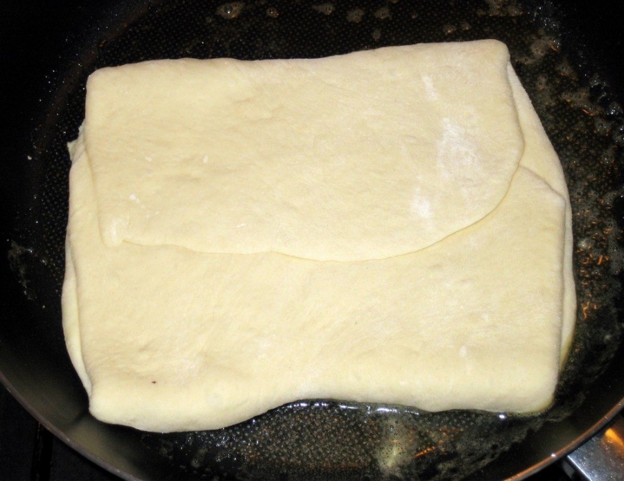 Сыр для хачапури купить. Сыр для хачапури. Хачапури из сдобного теста. Сдобное бездрожжевое тесто для хачапури. Хачапури из черного теста.