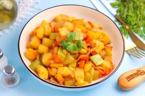 Рагу из кабачков и картофеля