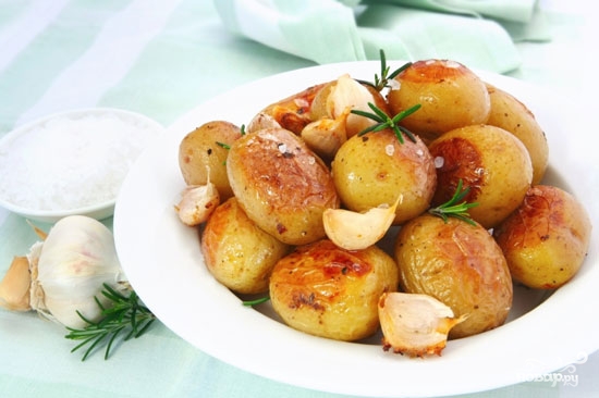 Рецепт Запеченный картофель с чесноком