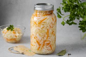 Хрустящая капуста в рассоле на зиму