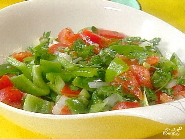 Рецепт Салат с перцем и помидорами