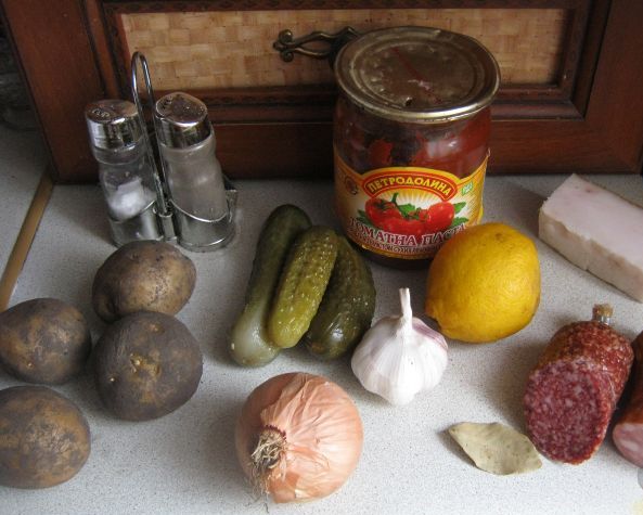 Рецепт Cолянка по-домашнему с колбасой