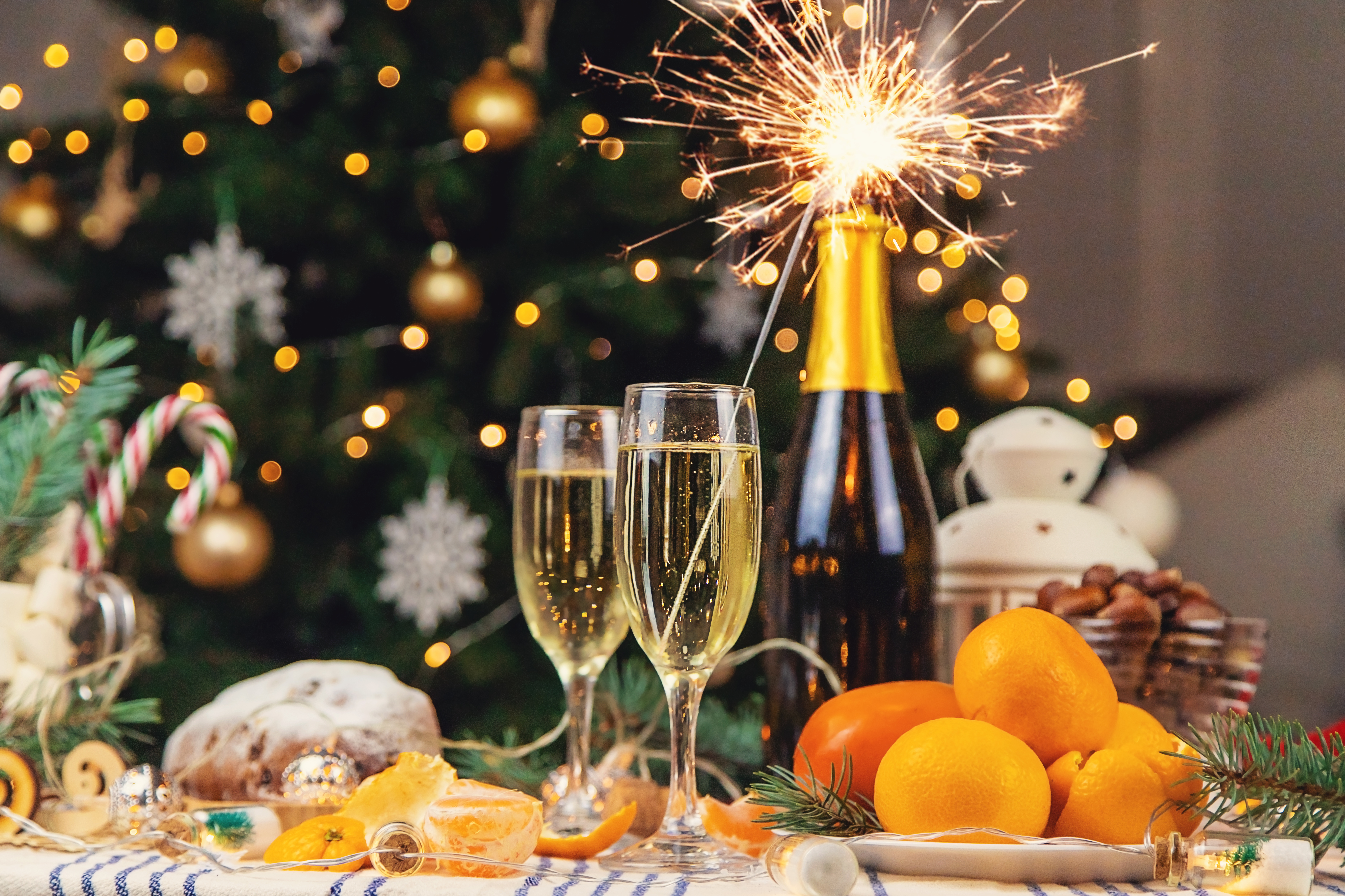 Почему на Новый год пьют шампанское