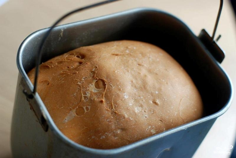 Видео рецепт хлебопечки. Французский хлеб в хлебопечке. Франзцский хоеб в хлебопечее. Белый хлеб в хлебопечке. Паста в хлебопечке.