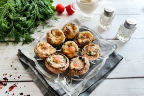 Шампиньоны фаршированные брынзой