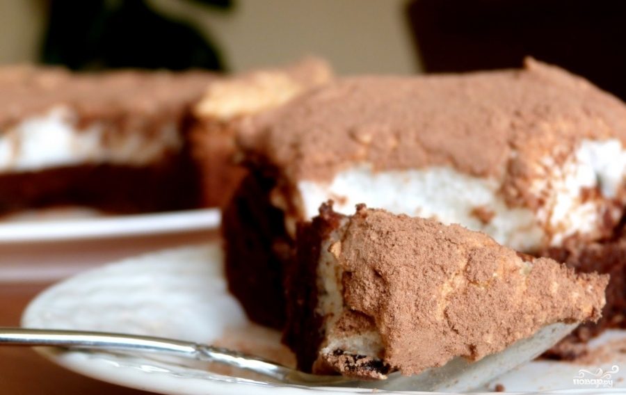 Рецепт Шоколадный пирог с безе