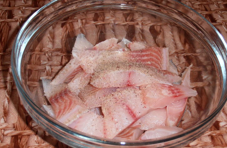 Рецепт Рыба в сметане на сковороде