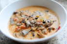 Сливочный суп с грибами и сельдереем