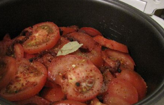 Рецепт Рыба, тушеная с помидорами
