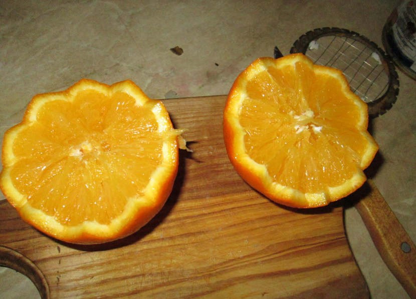 Салат в апельсиновых корзиночках