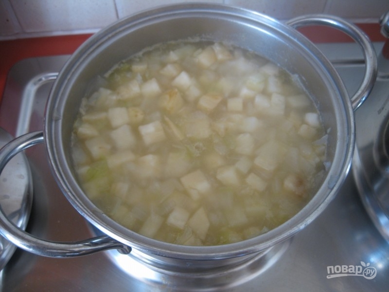 Овощной крем-суп с сухариками