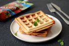 Бутерброды в вафельнице с сыром и кетчупом "Махеевъ"