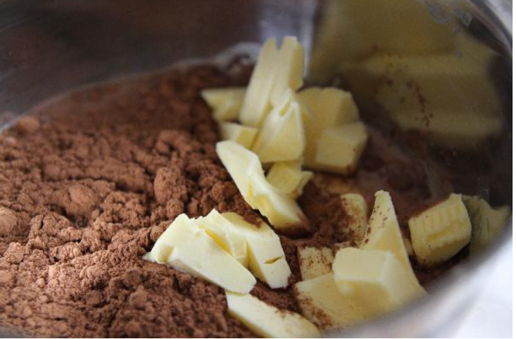 Рецепт Овсяное шоколадное печенье без выпечки