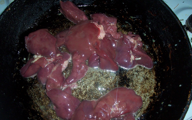 Рецепт Куриная печень в соусе