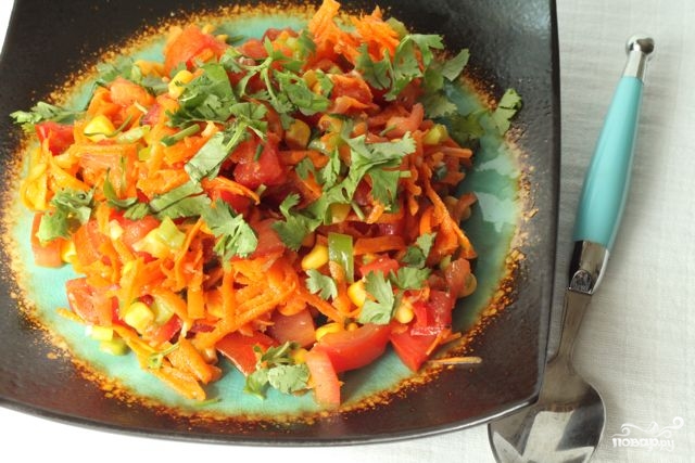 Рецепт Салат с морковью и кукурузой