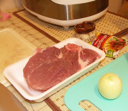Рецепт Свинина с помидорами в мультиварке