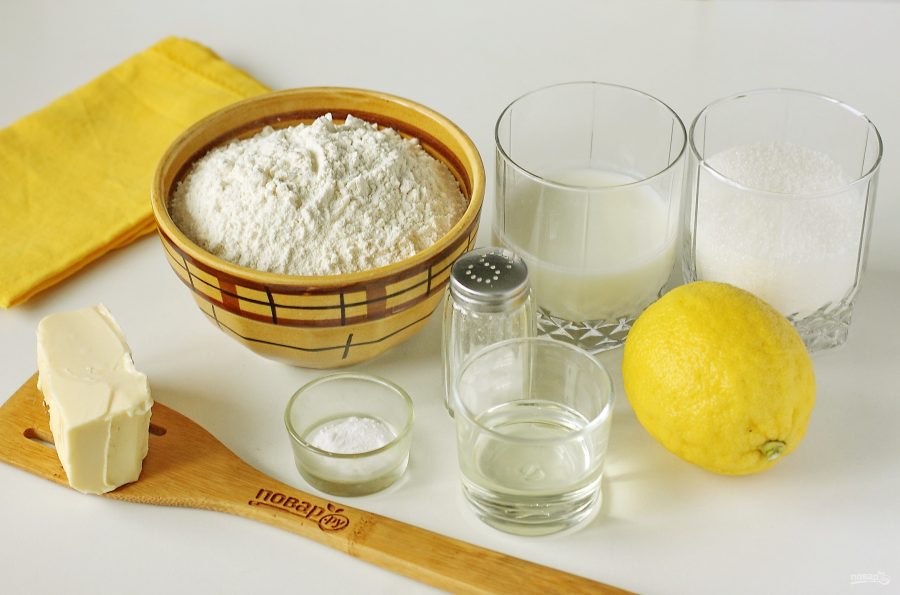 Кефир сахар мука рецепт. Кефир с лимоном. Печенье 2 яйца мука сахар и лимонная кислота. Лимон с яйцом при сахарном. Кефир лимон яйцо маса.