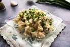 Салат с редькой и горошком