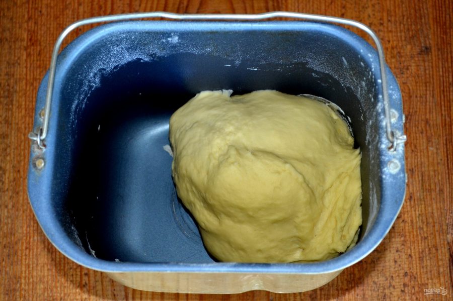Тесто на пр. Дрожжевое тесто на простокваше. Тесто из простокваши в хлебопечке. Тесто на простокваше для пирога дрожжевое. Рецепт теста на простокваше булочки.