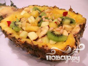 Рецепт Фруктовый салат в ананасе